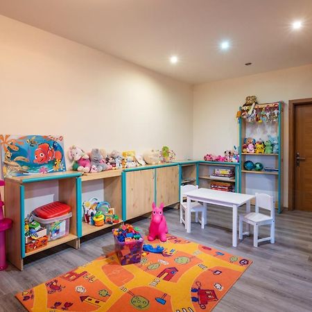 Hotel Poludnica Liptovský Mikuláš Εξωτερικό φωτογραφία